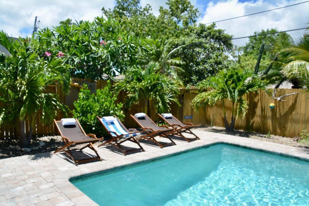 Tropical Retreat Near Beaches, Cruise Terminals Merritt Island Bagian luar foto