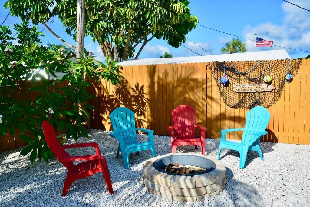 Tropical Retreat Near Beaches, Cruise Terminals Merritt Island Bagian luar foto
