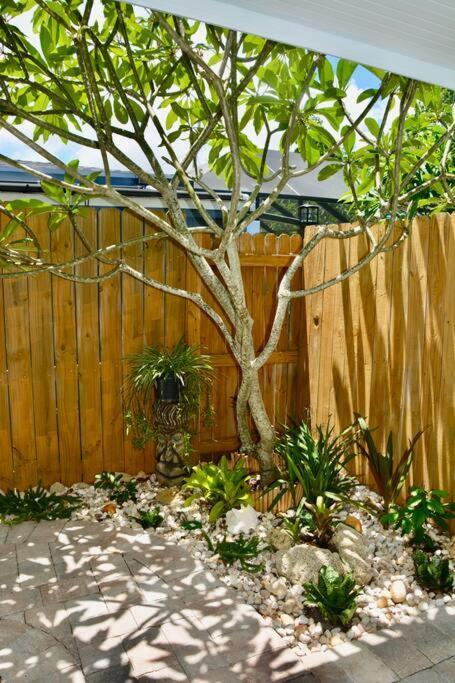 Tropical Retreat Near Beaches, Cruise Terminals Merritt Island Bagian luar foto