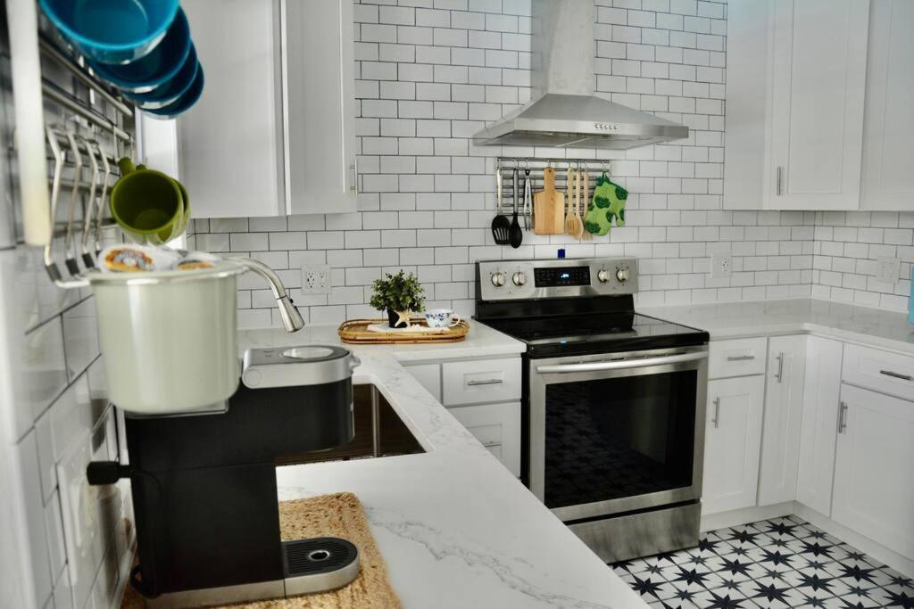 Tropical Retreat Near Beaches, Cruise Terminals Merritt Island Bagian luar foto