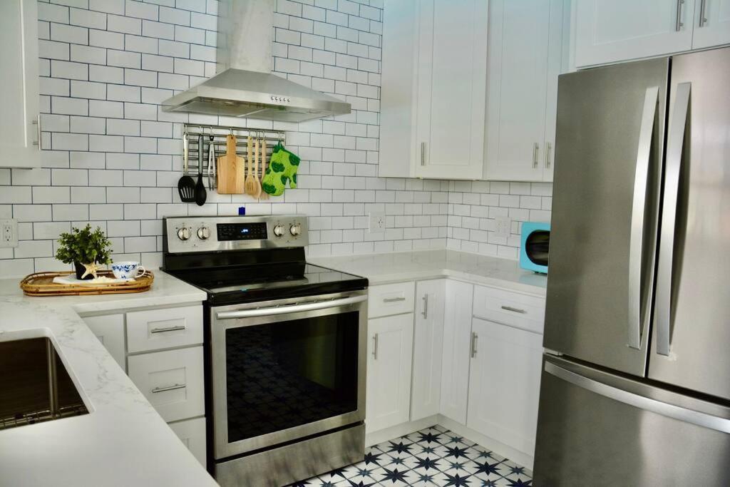 Tropical Retreat Near Beaches, Cruise Terminals Merritt Island Bagian luar foto