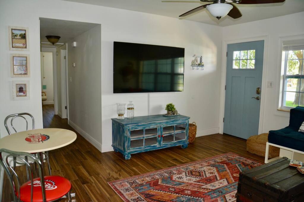 Tropical Retreat Near Beaches, Cruise Terminals Merritt Island Bagian luar foto