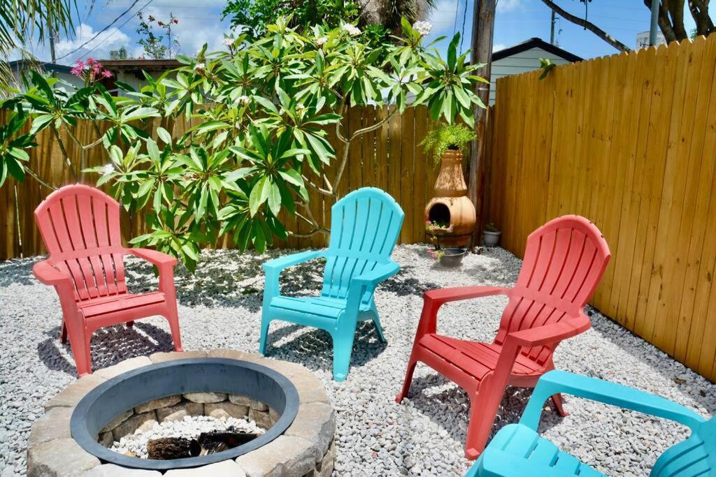 Tropical Retreat Near Beaches, Cruise Terminals Merritt Island Bagian luar foto