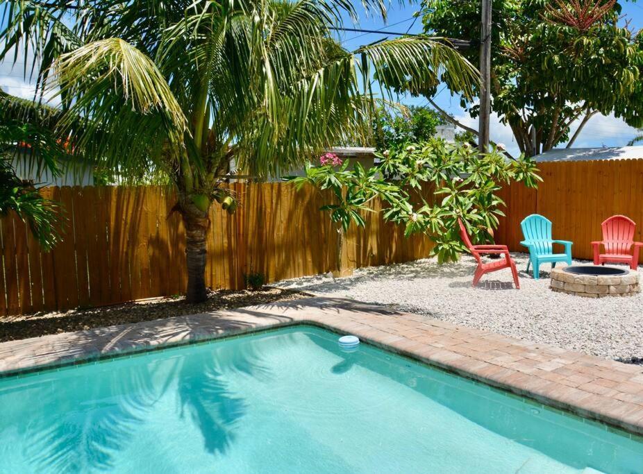 Tropical Retreat Near Beaches, Cruise Terminals Merritt Island Bagian luar foto